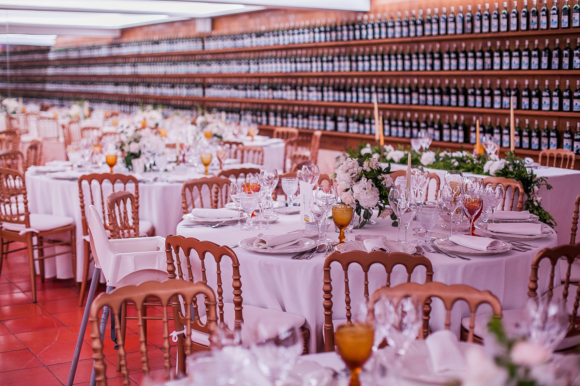 Foto PÁTEO ALFACINHA, CASAMENTO DECOR BRANCA Foto PÁTEO ALFACINHA, CASAMENTO DECOR BRANCA - Imagem 15