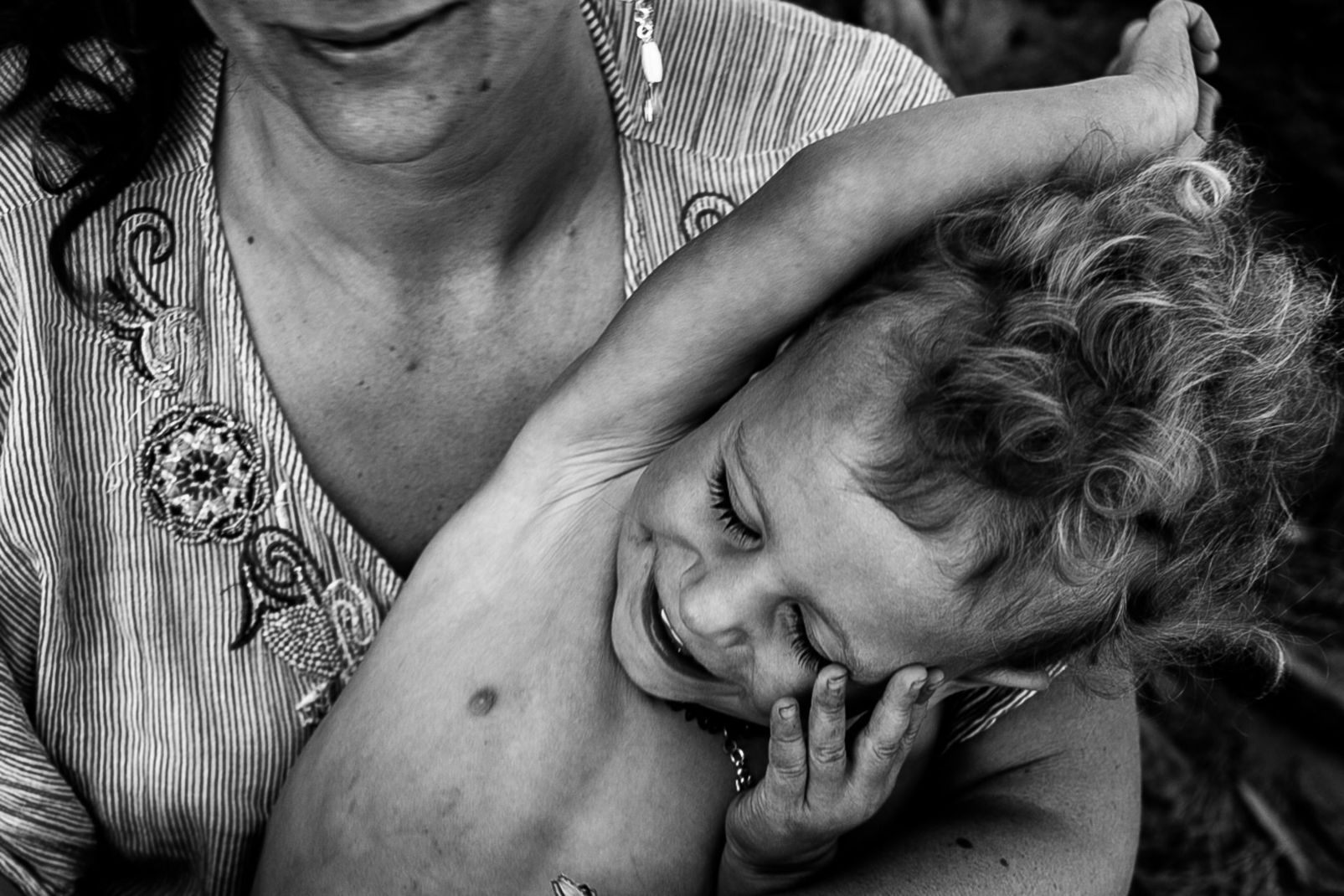 Foto FOTOGRAFIA DE FAMÍLIA Foto FOTOGRAFIA DE FAMÍLIA - Imagem 2